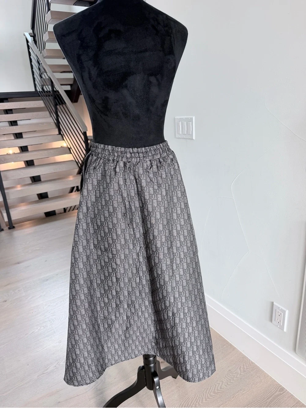 Dior Women's Gray Patterned A-Line Skirt size S waist 26”